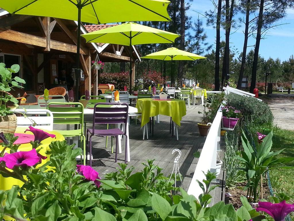 Les Palafitos Hotel Luglon Buitenkant foto