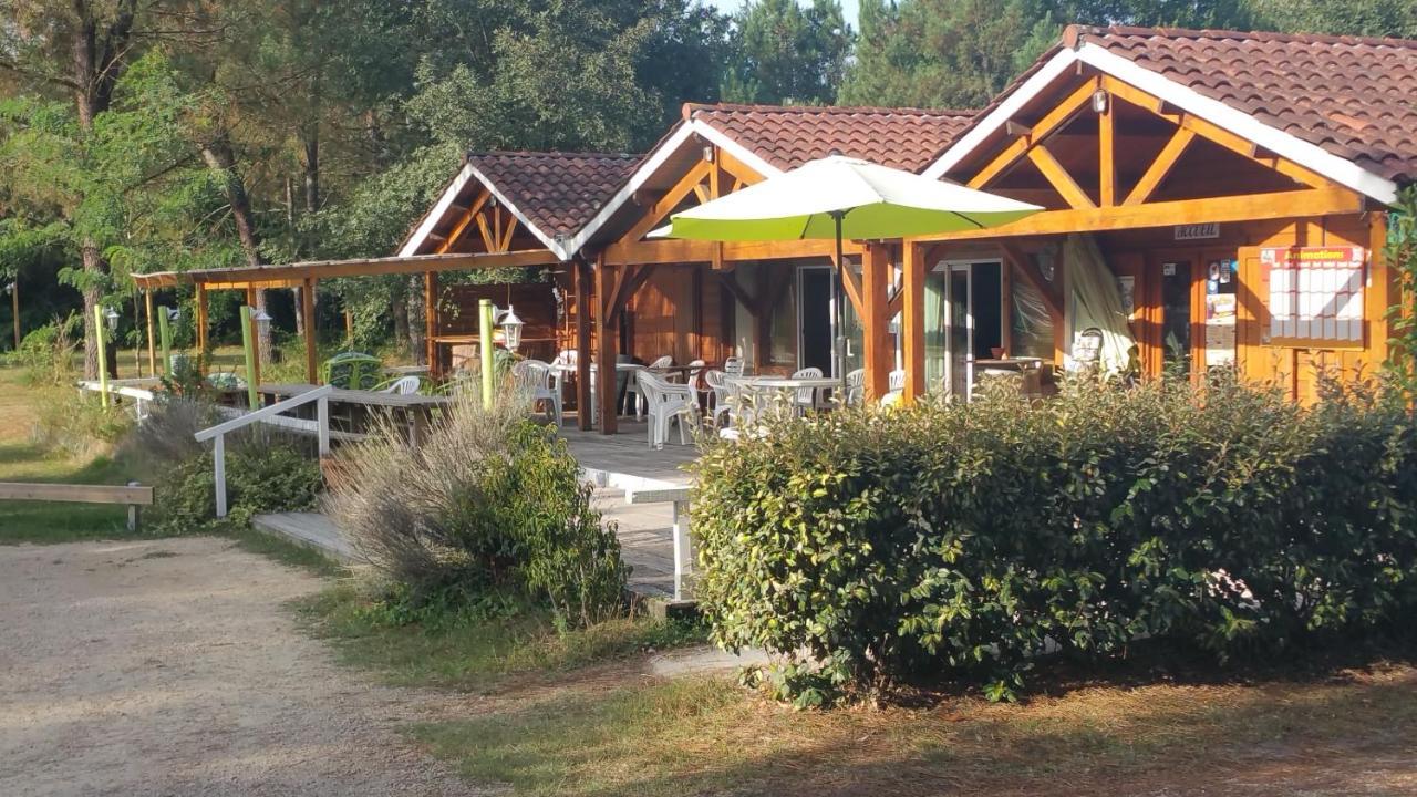 Les Palafitos Hotel Luglon Buitenkant foto
